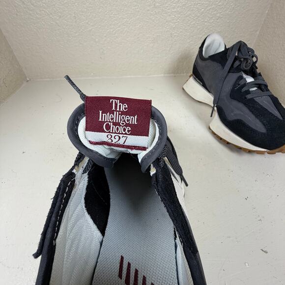 New Balance 327 Athletic Running Shoe Moonbeam / Black WS327KC Women’s Sz 7 - Picture 7 of 8